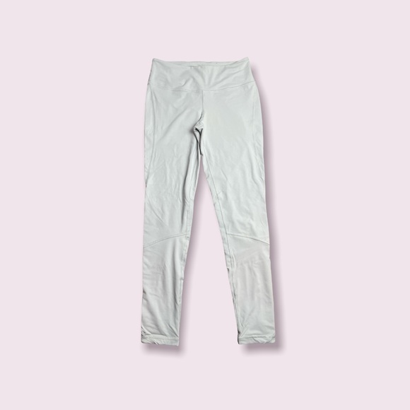 Victoria’s Secret Sport Light Gray Knockout Leggings Size M Full Length 27.5” - Picture 2 of 11